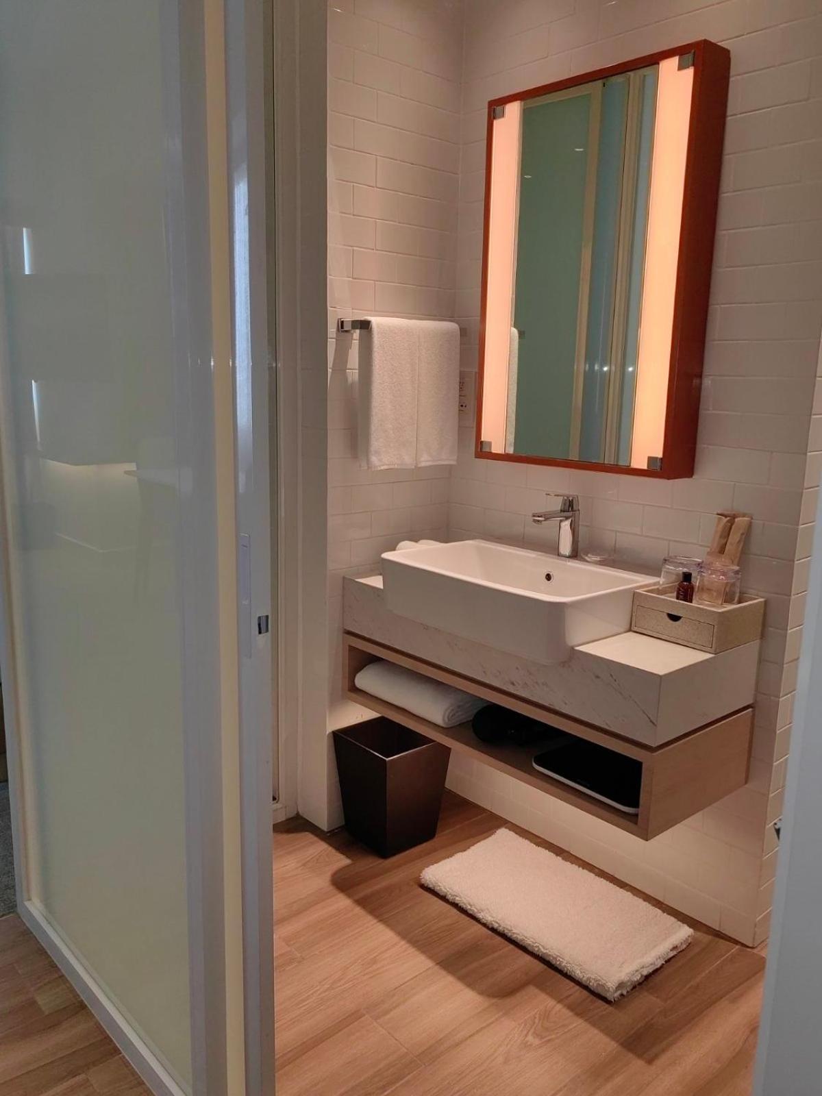 Brittany Hotel Bgc Taguig Luaran gambar